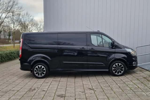 Ford Transit Custom (2023) thumbnail 4