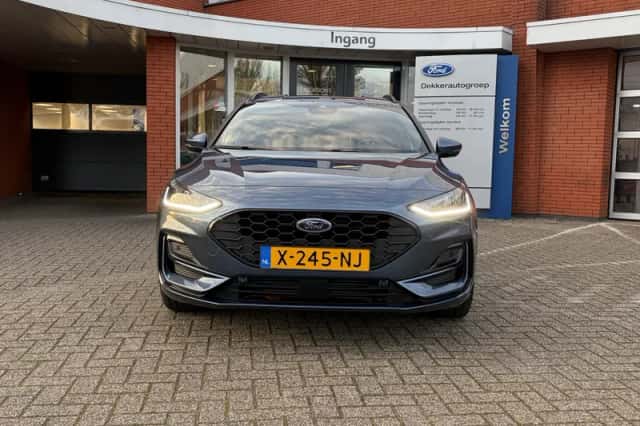 Ford Focus (2024) thumbnail 2