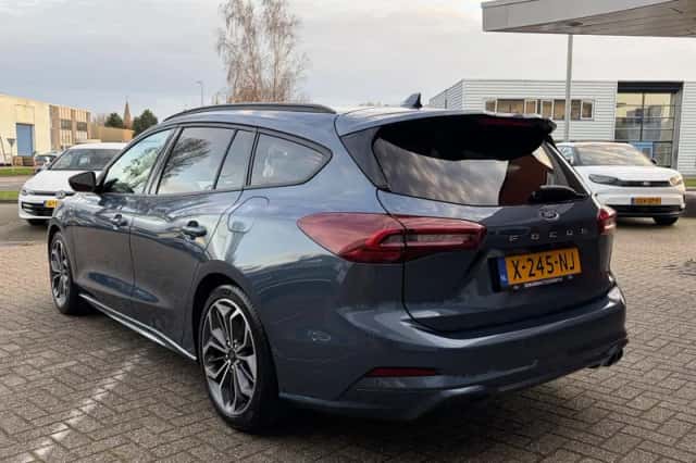Ford Focus (2024) thumbnail 5