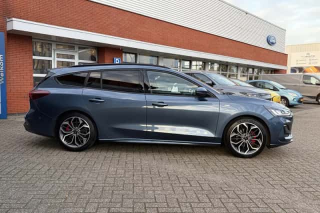 Ford Focus (2024) thumbnail 9