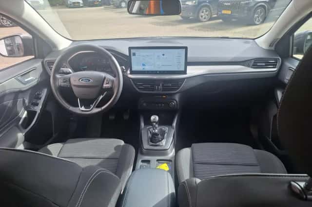 Ford Focus (2023) thumbnail 15