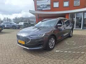 Ford Focus (2023) thumbnail 3