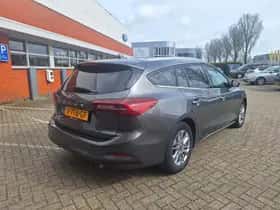 Ford Focus (2023) thumbnail 4