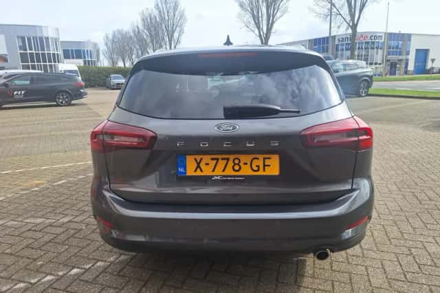 Ford Focus (2023) thumbnail 8