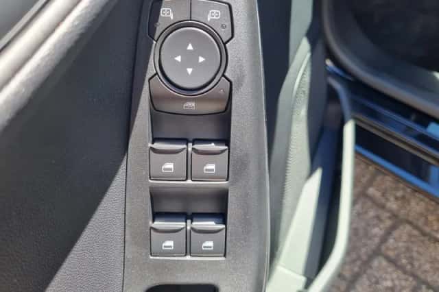 Ford Fiesta (2023) thumbnail 19