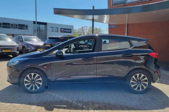 Ford Fiesta (2023) thumbnail 4