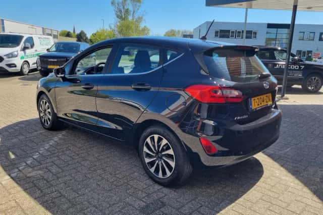 Ford Fiesta (2023) thumbnail 5