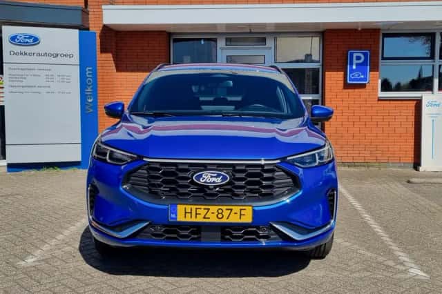 Ford Kuga (2025) thumbnail 2
