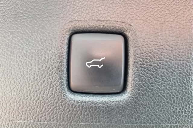 Ford Kuga (2025) thumbnail 11