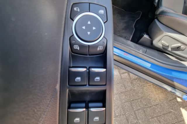 Ford Kuga (2025) thumbnail 17