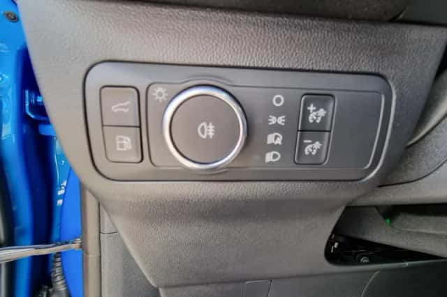 Ford Kuga (2025) thumbnail 18