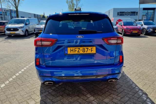 Ford Kuga (2025) thumbnail 6