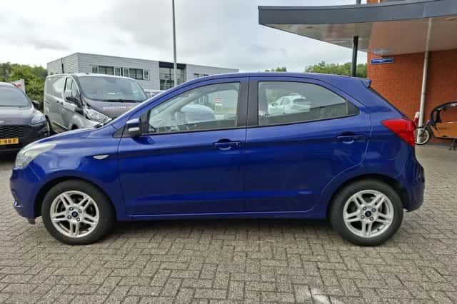 Ford Ka (2016) thumbnail 3