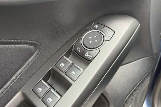 Ford Focus (2019) thumbnail 15