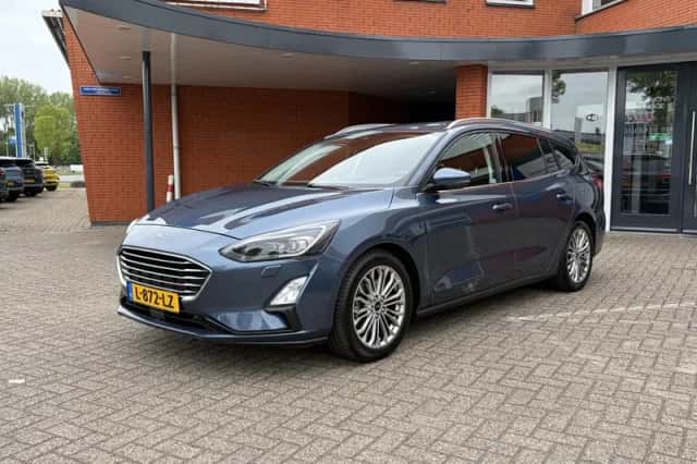 Ford Focus (2019) thumbnail 3