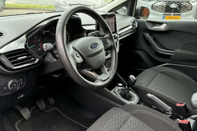 Ford Fiesta (2023) thumbnail 6