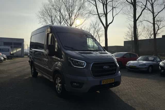 Ford Transit (2024) thumbnail 8
