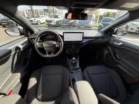 Ford Focus (2023) thumbnail 12