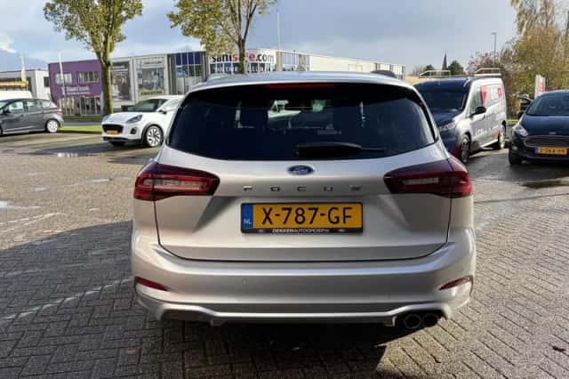 Ford Focus (2023) thumbnail 6