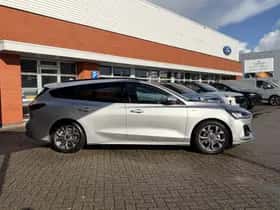 Ford Focus (2023) thumbnail 9