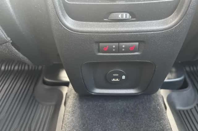 Ford Kuga (2022) thumbnail 16