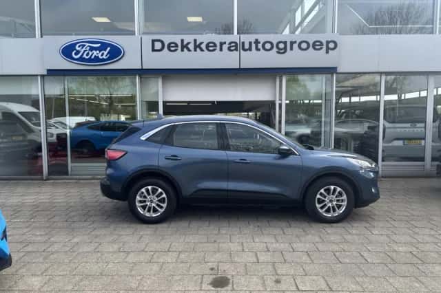 Ford Kuga (2022) thumbnail 19