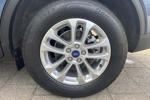 Ford Kuga (2022) thumbnail 22