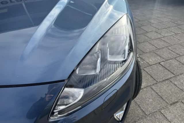 Ford Kuga (2022) thumbnail 4