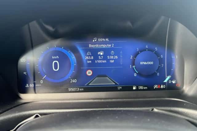 Ford Kuga (2022) thumbnail 6