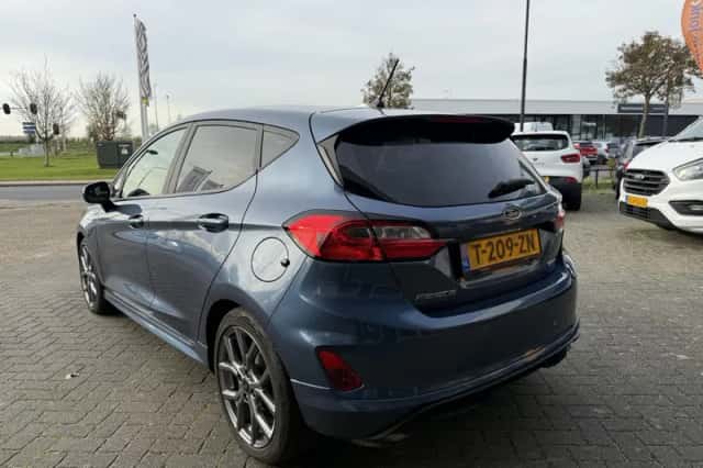 Ford Fiesta (2023) thumbnail 5