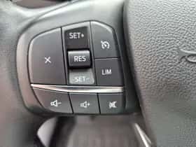 Ford Kuga (2022) thumbnail 16