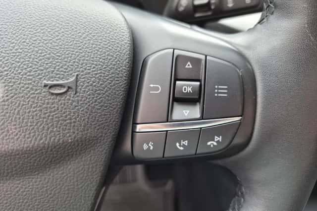 Ford Kuga (2022) thumbnail 17