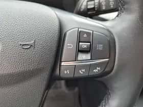 Ford Kuga (2022) thumbnail 17