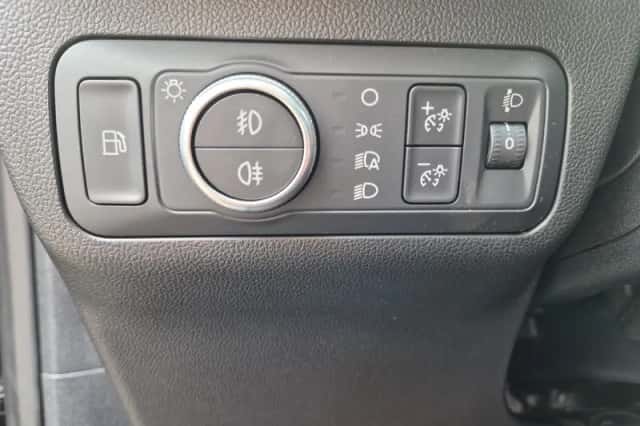 Ford Kuga (2022) thumbnail 19