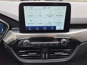 Ford Kuga (2022) thumbnail 22