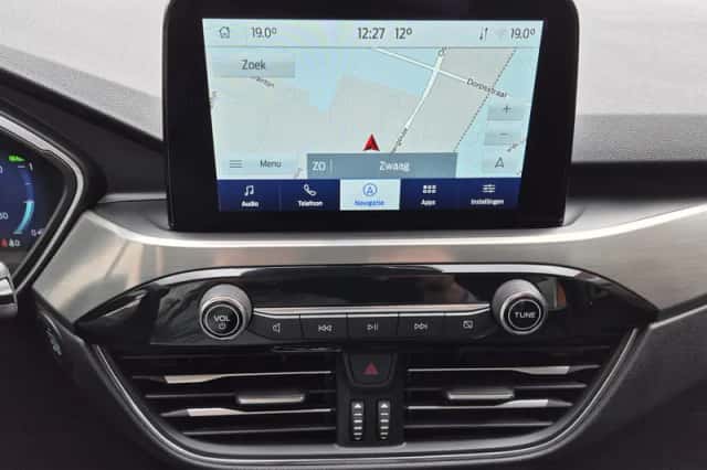Ford Kuga (2022) thumbnail 23