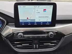 Ford Kuga (2022) thumbnail 24