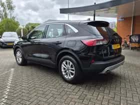 Ford Kuga (2022) thumbnail 5