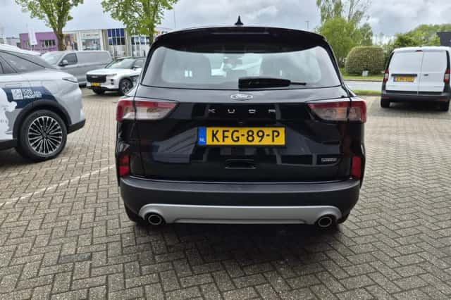 Ford Kuga (2022) thumbnail 6