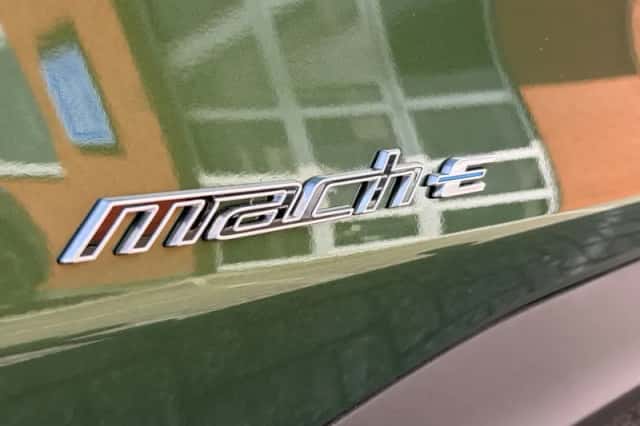 Ford Mustang Mach-E (2026) thumbnail 12