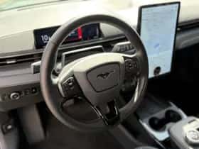 Ford Mustang Mach-E (2026) thumbnail 15