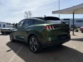 Ford Mustang Mach-E (2026) thumbnail 5