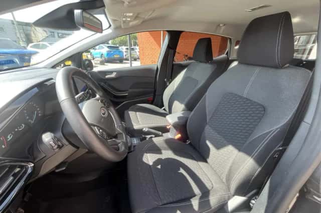 Ford Fiesta (2022) thumbnail 12