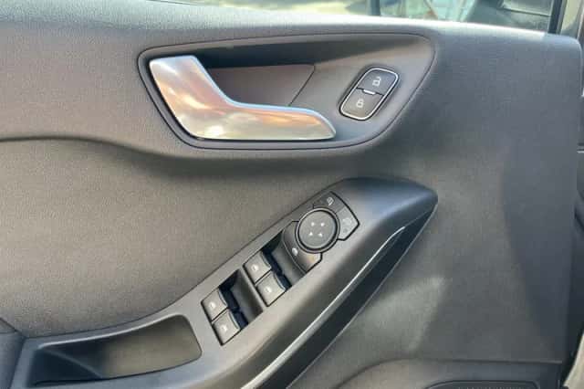 Ford Fiesta (2022) thumbnail 20
