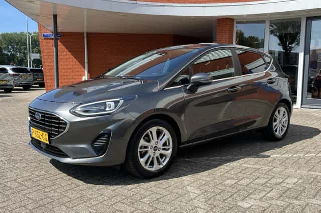 Ford Fiesta (2022) thumbnail 3