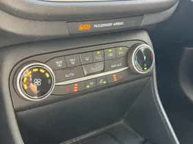 Ford Fiesta (2022) thumbnail 23