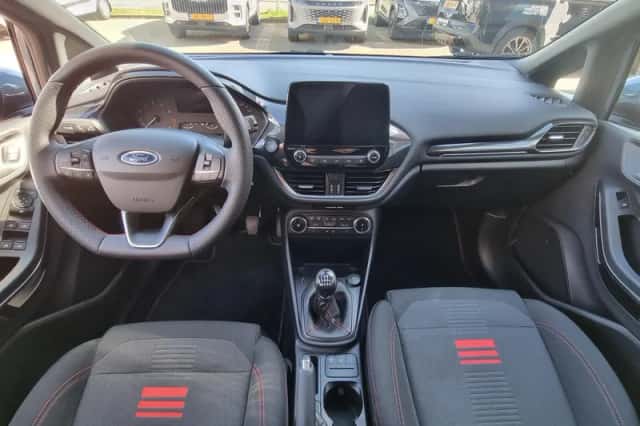 Ford Fiesta (2023) thumbnail 15