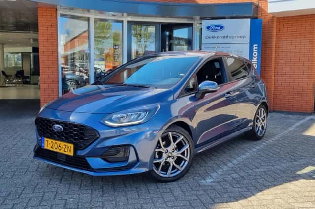 Ford Fiesta (2023) thumbnail 3