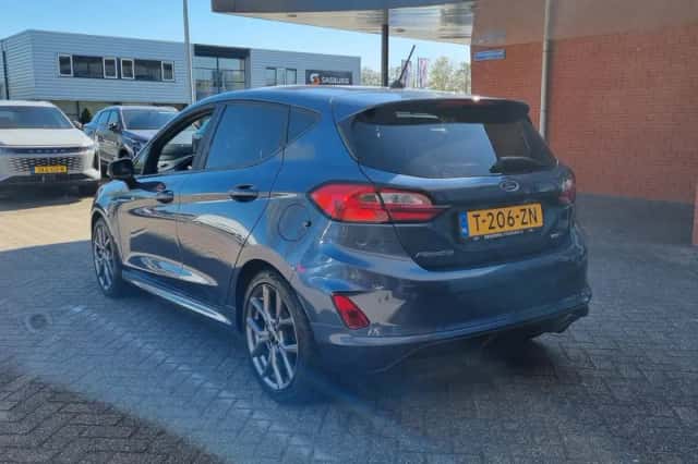 Ford Fiesta (2023) thumbnail 5