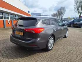Ford Focus (2019) thumbnail 5